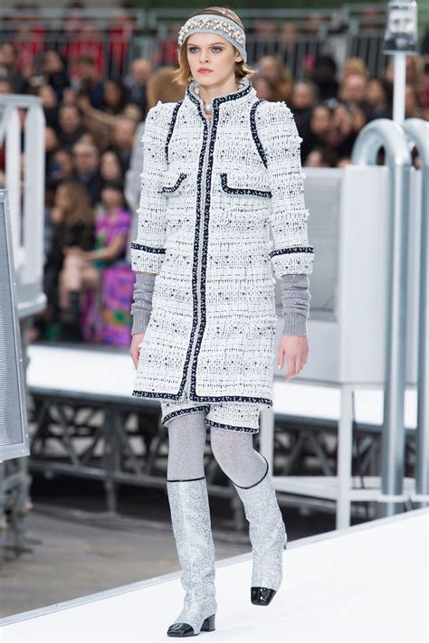 chanel fall winter 2017 pre collection